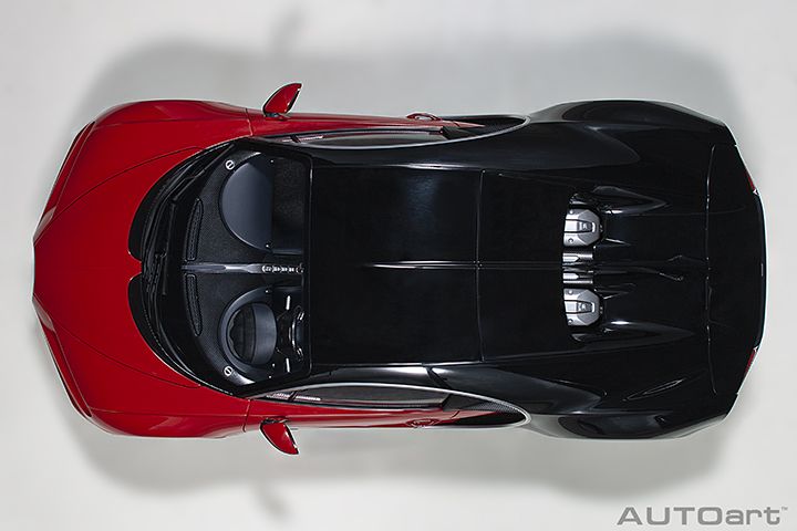 AutoArt Bugatti Chiron rdeč diecast 1:12