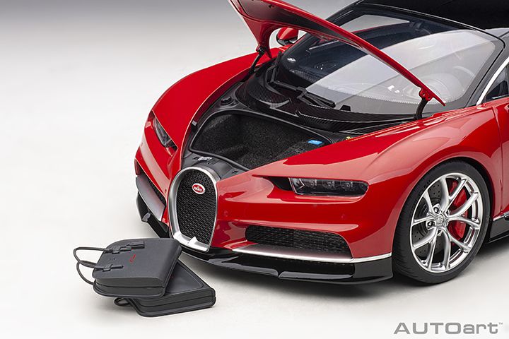 AutoArt Bugatti Chiron rdeč diecast 1:12