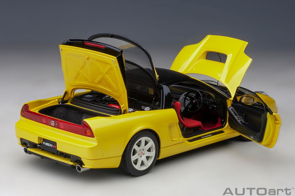 AutoArt Honda NSX-R diecast 1:18 rumena