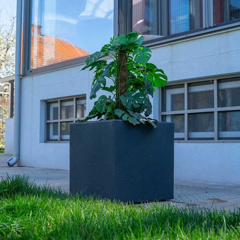 Pravokotno cvetlično korito Tango L siva