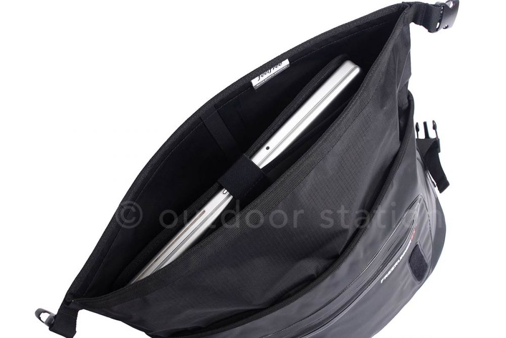 Feelfree naramna torba Runner EX messenger M Bela