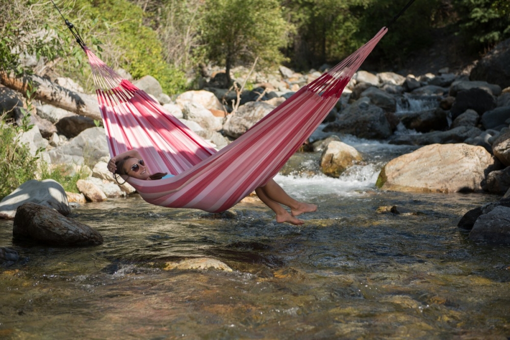 La Siesta viseča mreža za dva Aventura wild rose