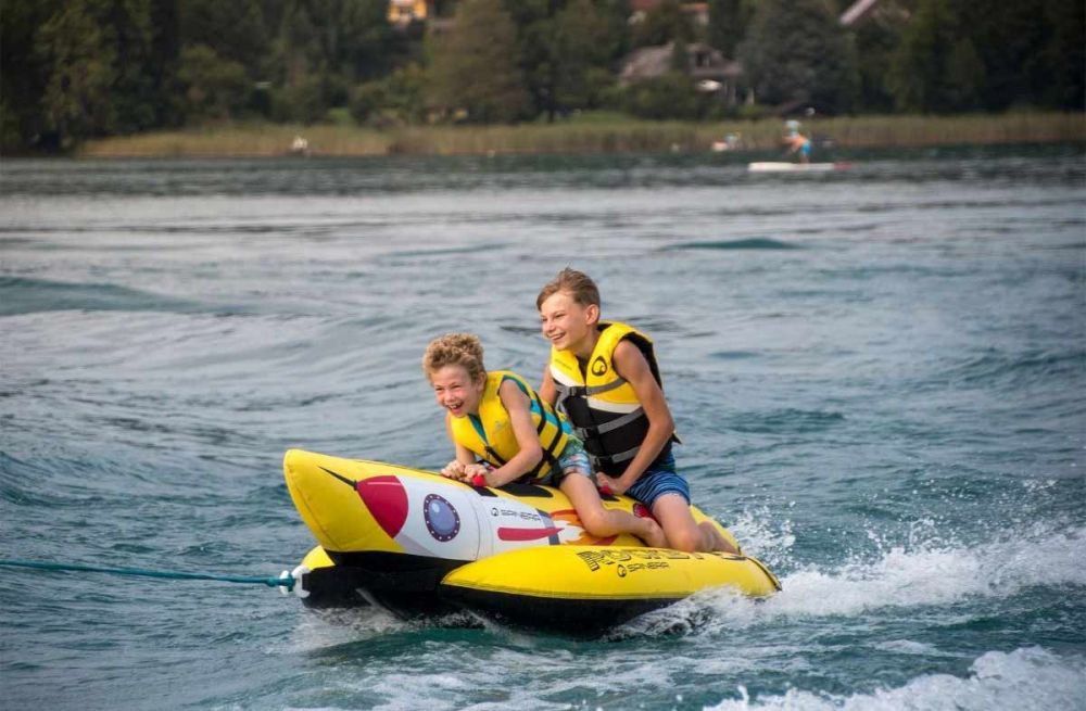 Spinera napihljiva vlečna banana Rocket 2