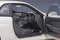 AutoArt Nissan Skyline R34 V-spec II bel 1:18